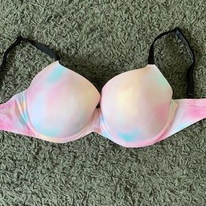 PINK Wear Everywhere 32DDD Bra